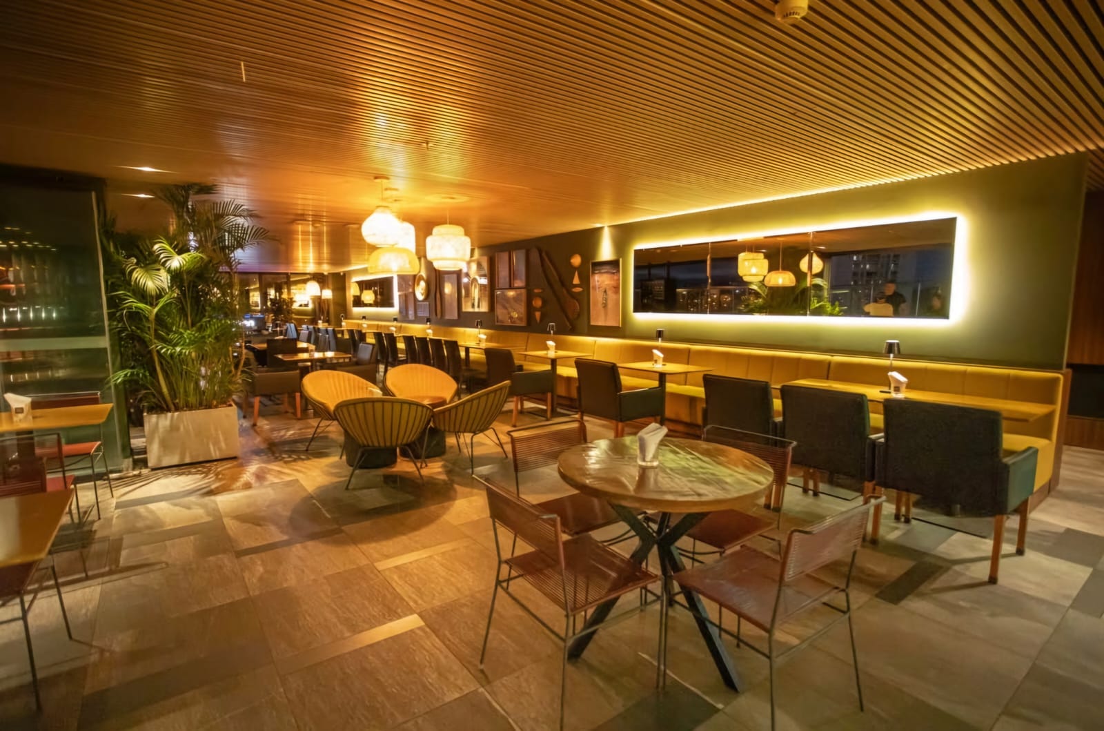 Onze Skyline Bar 02 Onze Skyline Bar 02